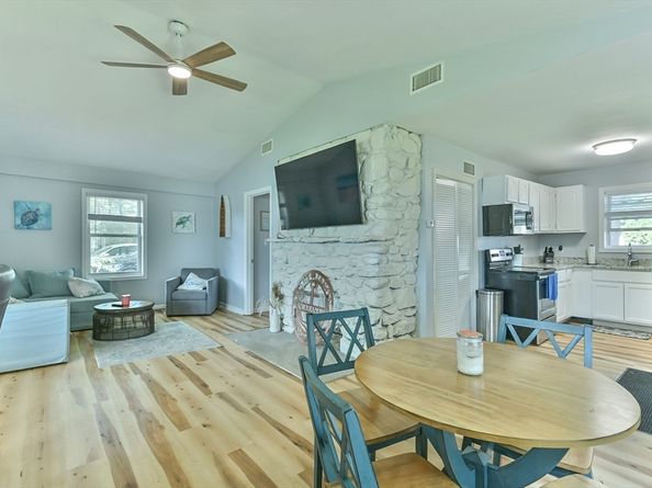 23 Lakeview Rd., Webster MA 01570