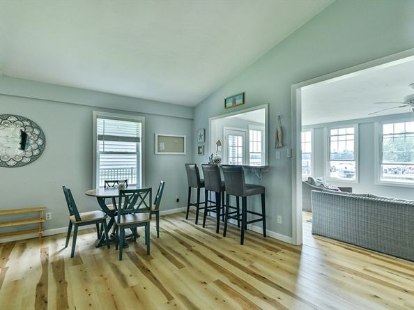 23 Lakeview Rd., Webster MA 01570