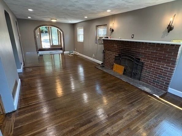 30 Linden Ter, Lynn MA 01902