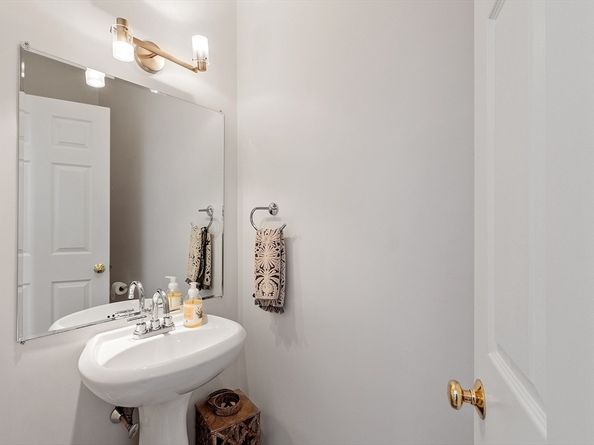 34 Muir Way, Marlborough MA 01752