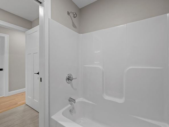 163 N Lake  Ave, Worcester MA 01605