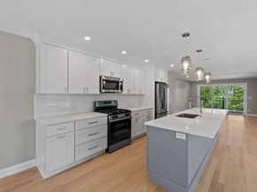 163 N Lake  Ave, Worcester MA 01605