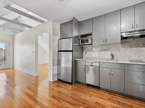 18 Loring St 2, Somerville MA 02143