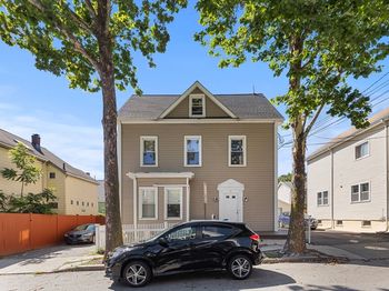 18 Loring St