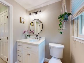 15 Ridge St, Millis MA 02054