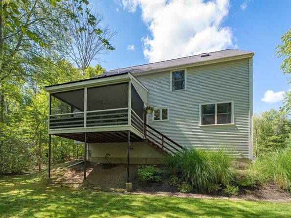 15 Ridge St, Millis MA 02054