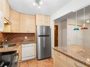 655 Saw Mill Brook Pkwy 11, Newton MA 02459