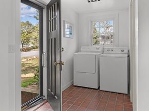 84 Mount Pleasant Avenue, Gloucester MA 01930