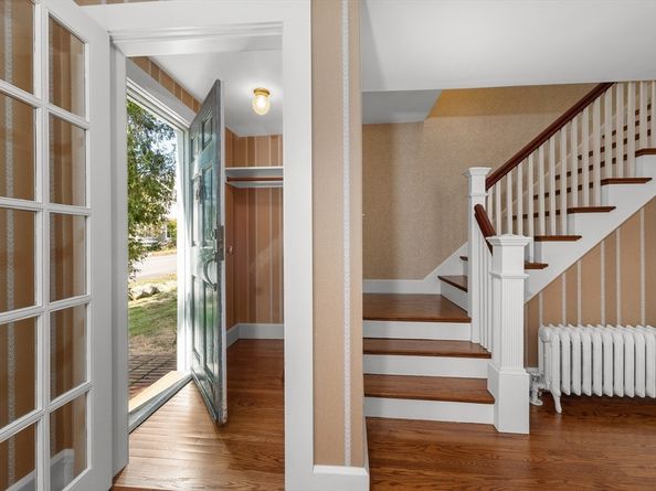 84 Mount Pleasant Avenue, Gloucester MA 01930