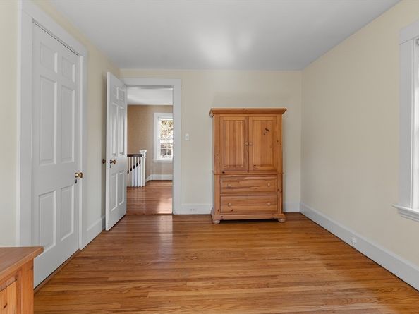 84 Mount Pleasant Avenue, Gloucester MA 01930