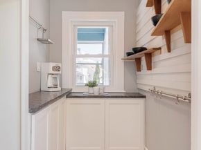 14 Hosmer St 1, Watertown MA 02472