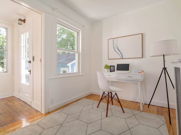 14 Hosmer St 1, Watertown MA 02472