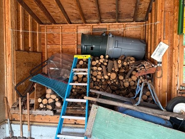 196 N Spencer Rd, Spencer MA 01562