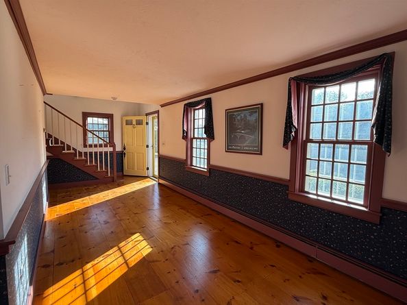 196 N Spencer Rd, Spencer MA 01562