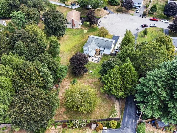78 Apple D Or Rd, Framingham MA 01701