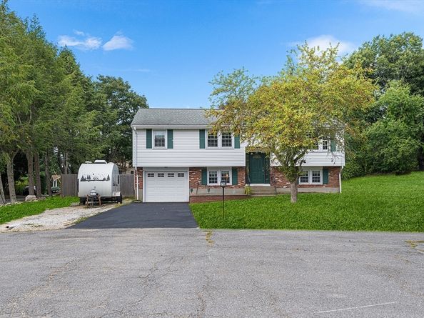 78 Apple D Or Rd, Framingham MA 01701