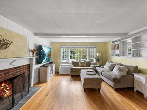 78 Apple D Or Rd, Framingham MA 01701