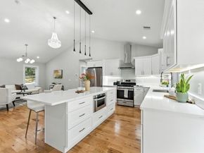 21 Hospital Hill Rd, Gardner MA 01440