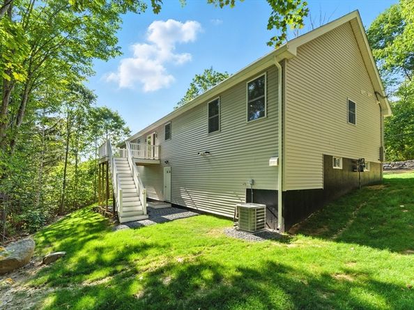 21 Hospital Hill Rd, Gardner MA 01440