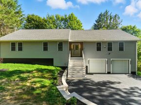 21 Hospital Hill Rd, Gardner MA 01440