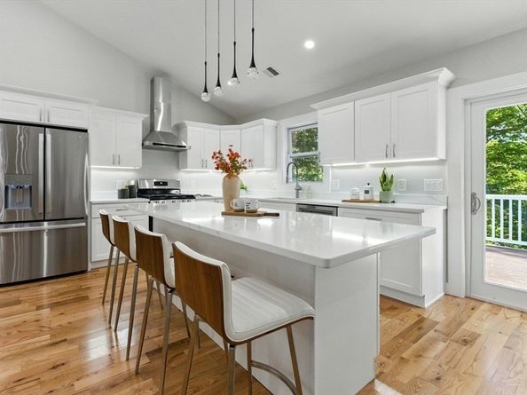 21 Hospital Hill Rd, Gardner MA 01440
