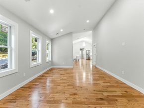 21 Hospital Hill Rd, Gardner MA 01440