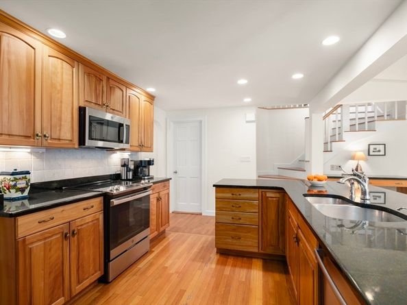75 Westland Rd, Weston MA 02493