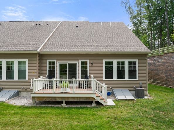 101 White Pond Way 101, Sudbury MA 01776