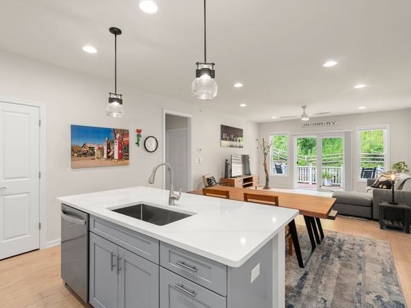 101 White Pond Way 101, Sudbury MA 01776
