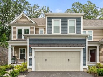 101 White Pond Way