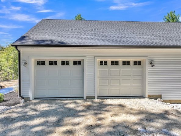 68 Lackey Dam Rd, Sutton MA 01590