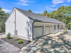68 Lackey Dam Rd, Sutton MA 01590