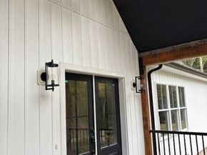 68 Lackey Dam Rd, Sutton MA 01590