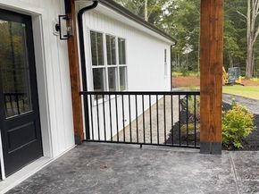 68 Lackey Dam Rd, Sutton MA 01590