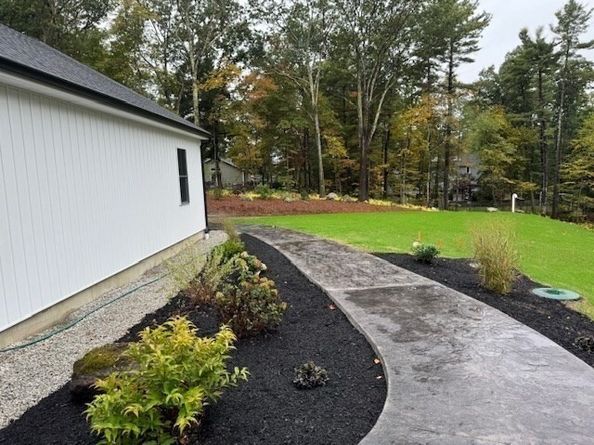 68 Lackey Dam Rd, Sutton MA 01590