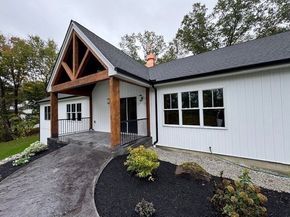 68 Lackey Dam Rd, Sutton MA 01590