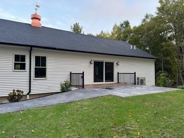 68 Lackey Dam Rd, Sutton MA 01590