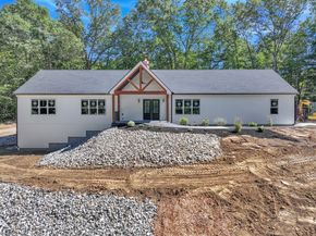 68 Lackey Dam Rd, Sutton MA 01590