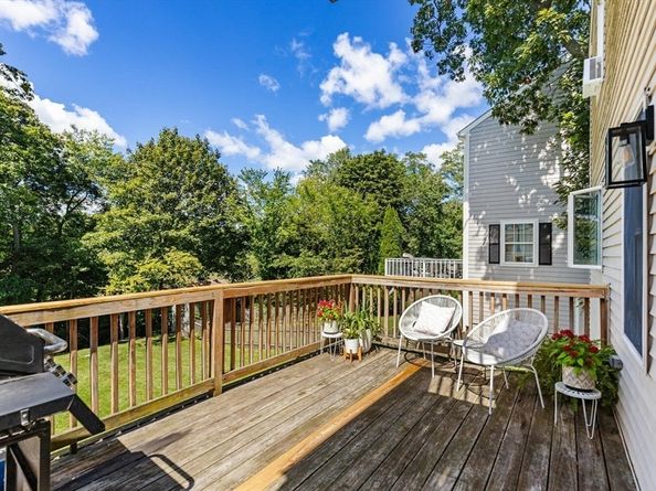 9 Sampson Ave, Swampscott MA 01907