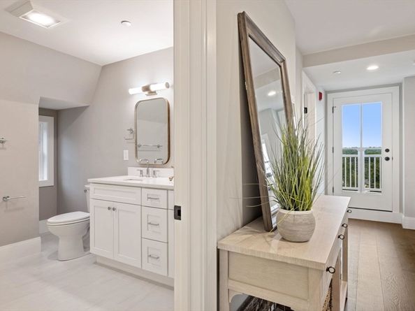 232 Bellevue St 2, Newton MA 02458