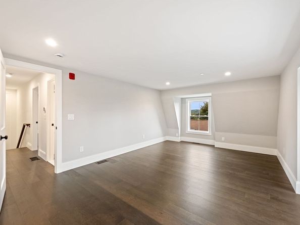 232 Bellevue St 2, Newton MA 02458