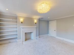 9 Chestnut St, Boston MA 02108
