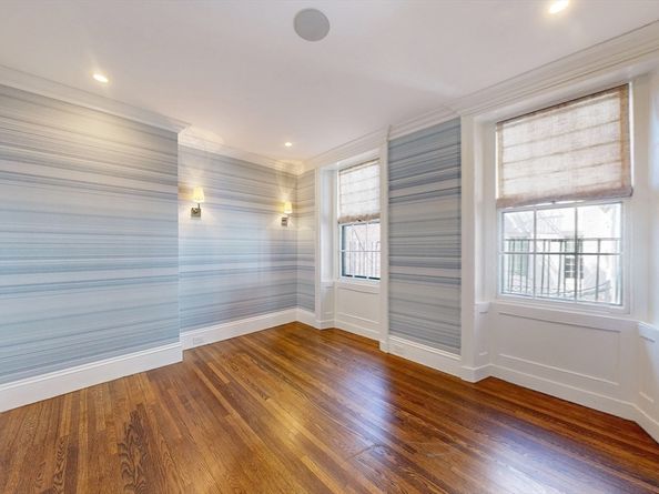 9 Chestnut St, Boston MA 02108