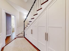 9 Chestnut St, Boston MA 02108
