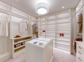 9 Chestnut St, Boston MA 02108
