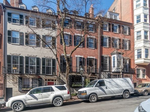 9 Chestnut St, Boston MA 02108