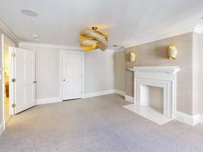 9 Chestnut St, Boston MA 02108