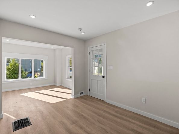 6 Solferino Street, Worcester MA 01604