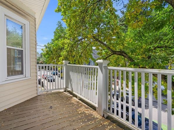 103 Willow Ave 2, Somerville MA 02144