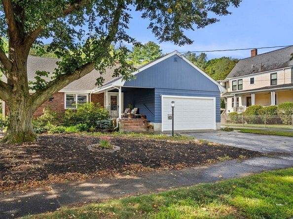 58 Spring St, Wakefield MA 01880